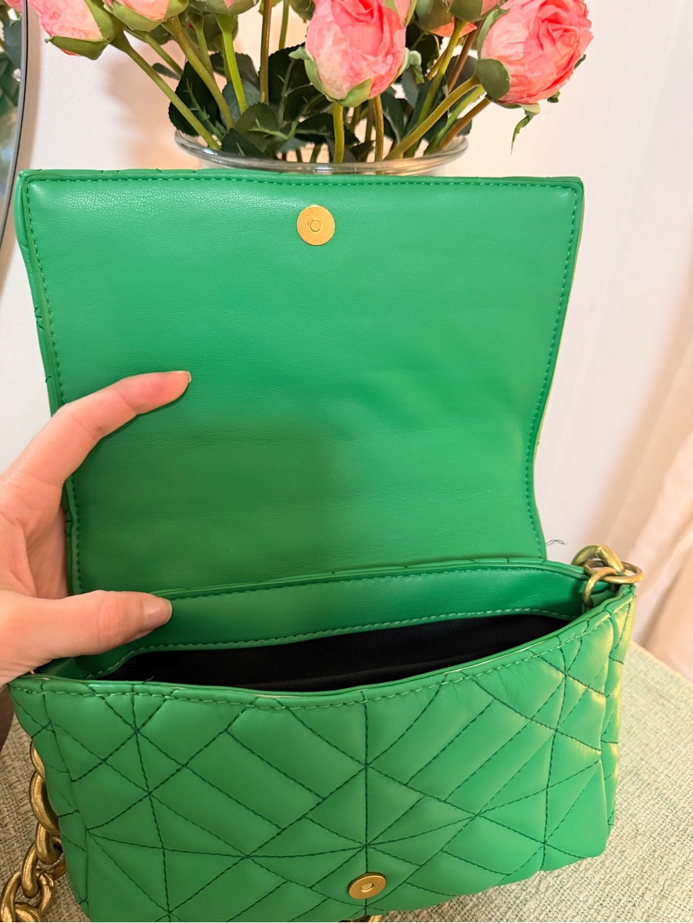 Zara Green Quilted Shoulder Bag with Gold Chain - Picture 5 of 6